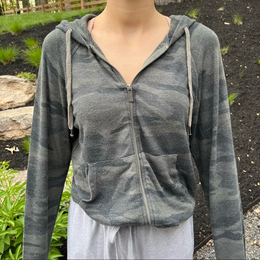 SPLENDID camo zip-up